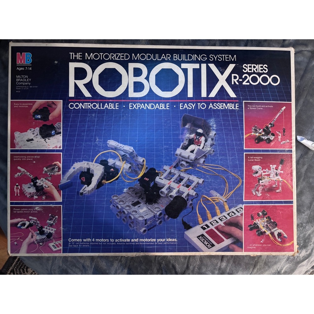 *VINTAGE* 1984 Milton Bradley Robotix R-2000 Series Motorized Building Set 4432